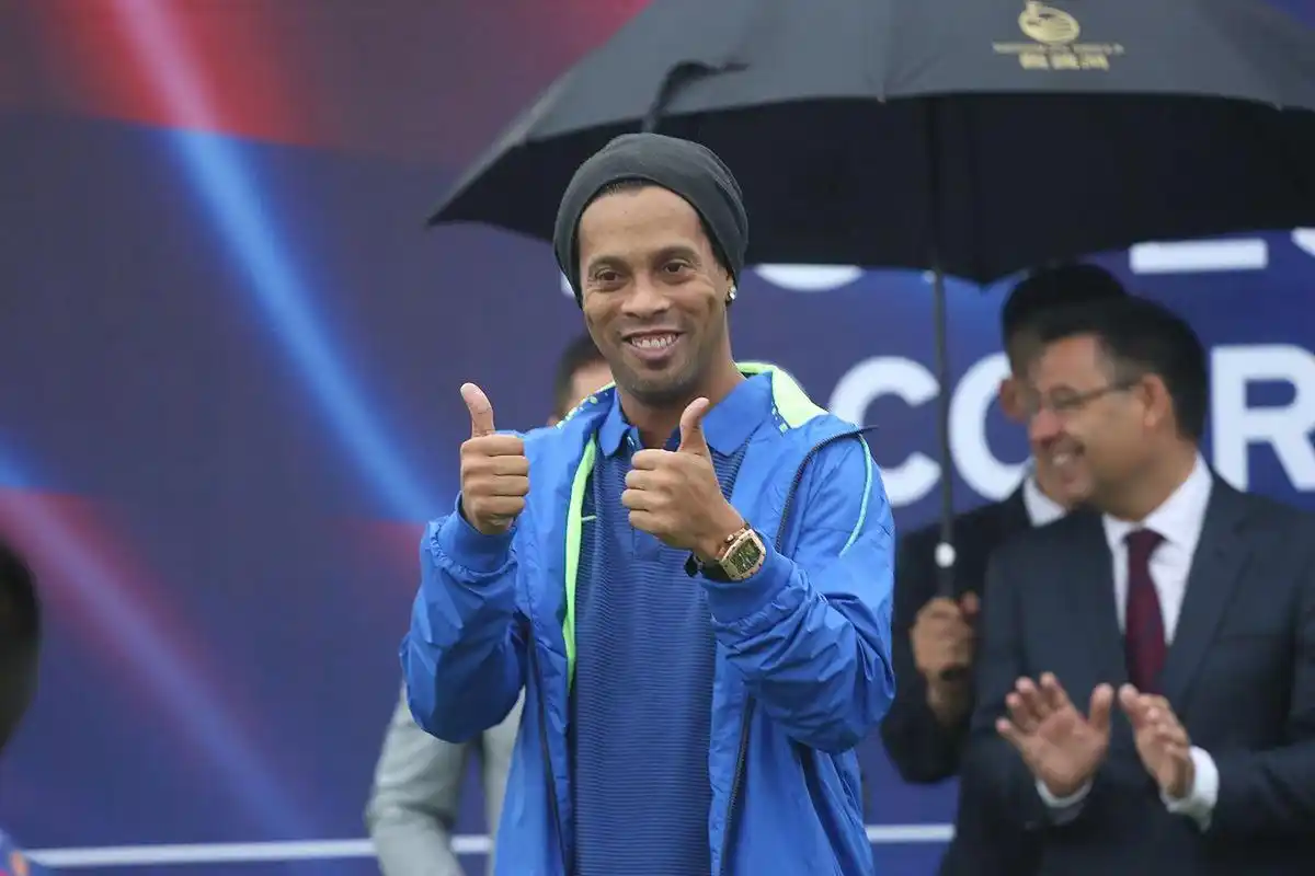 赖于拥有出 赖于拥有出